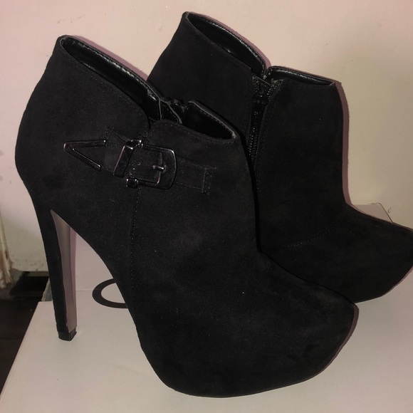 AlDO Black Ankle Booties Heels - Picture 5 of 8